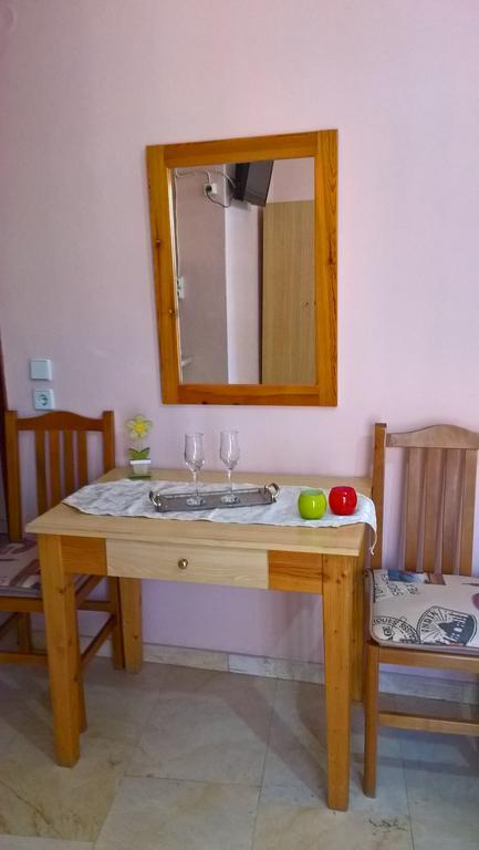Dimitra Pentaliou Rooms Kamena Vourla Luaran gambar